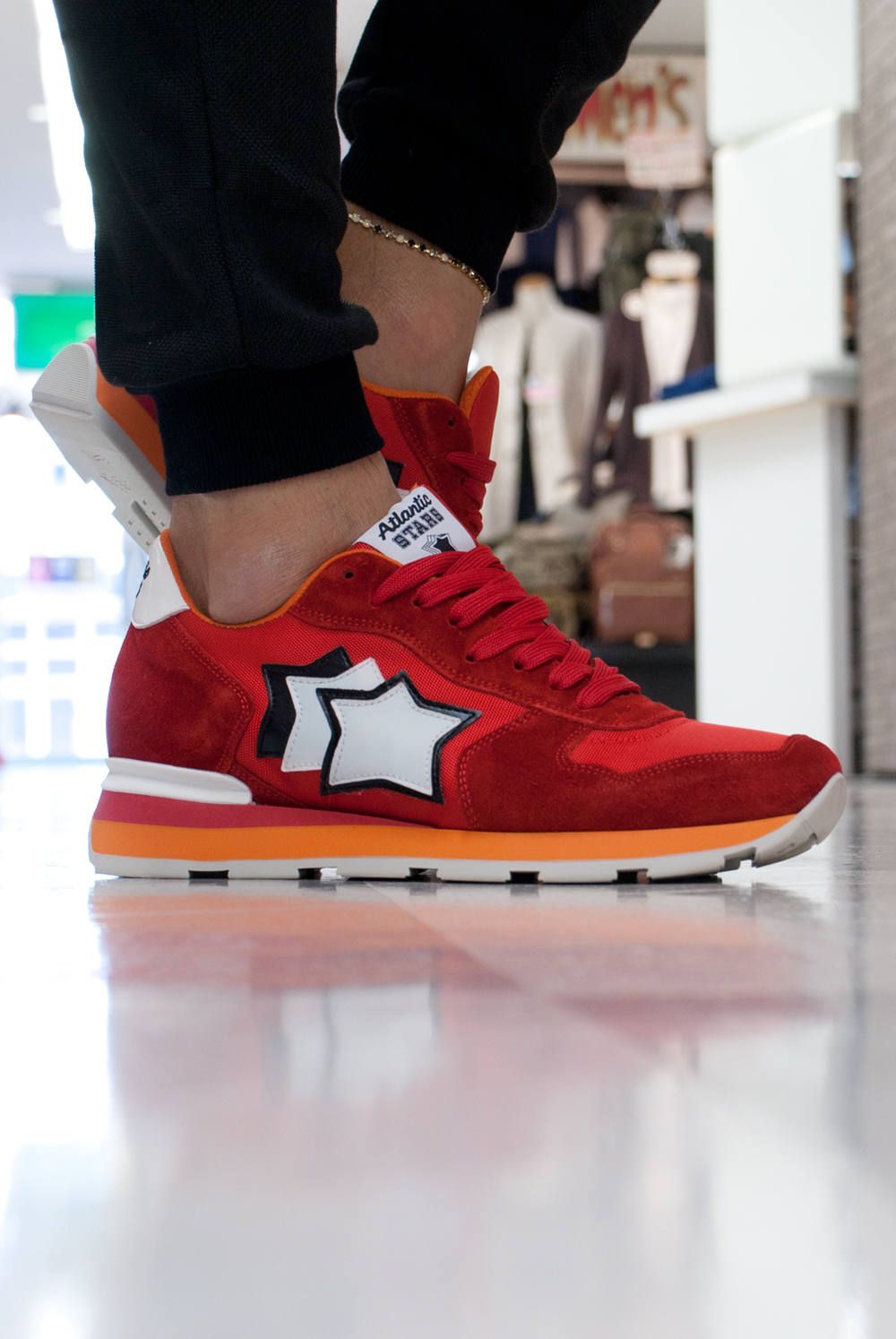 ATLANTIC STARS / アトランティック スターズレッドカラースニーカー