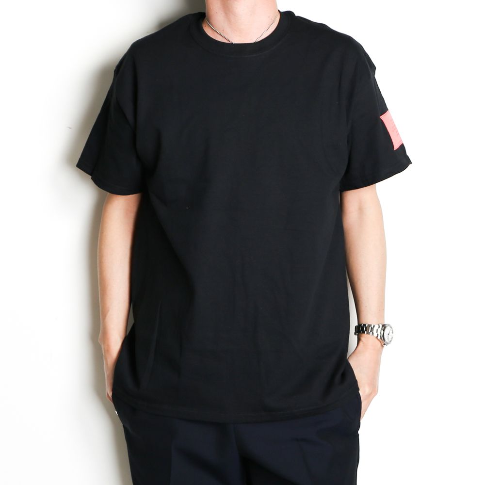 CREW NECK SHORT SLEEVE T-SHIRT / 9211-CS83 pieces