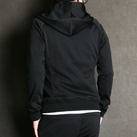 wjkらしいシルエットのセットアップ