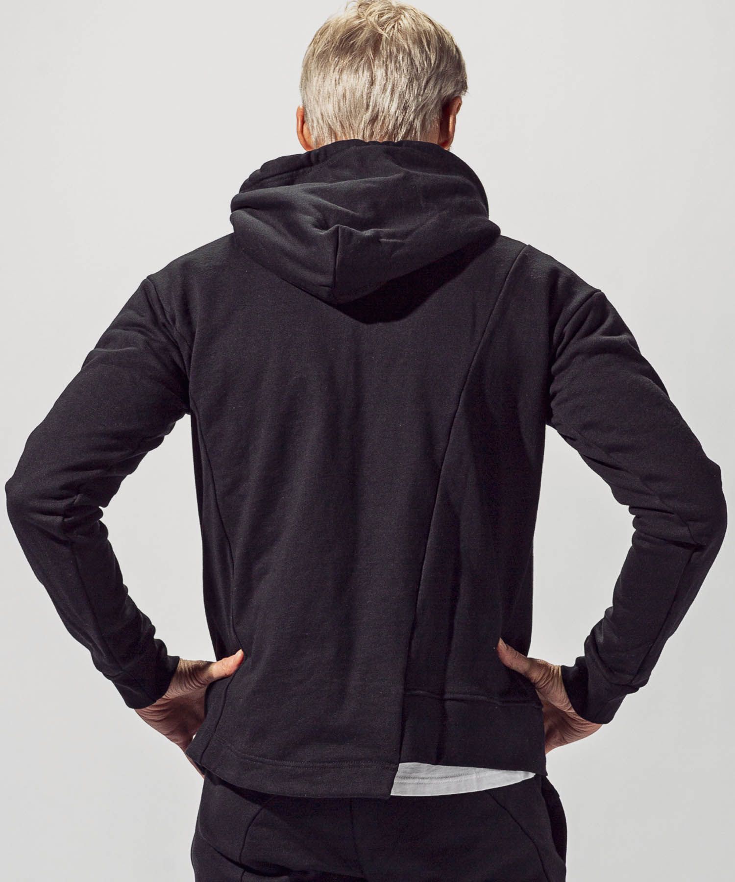 ×C DIEM SWITCHING HOODIE / プルオーバーパーカー / USO-21028