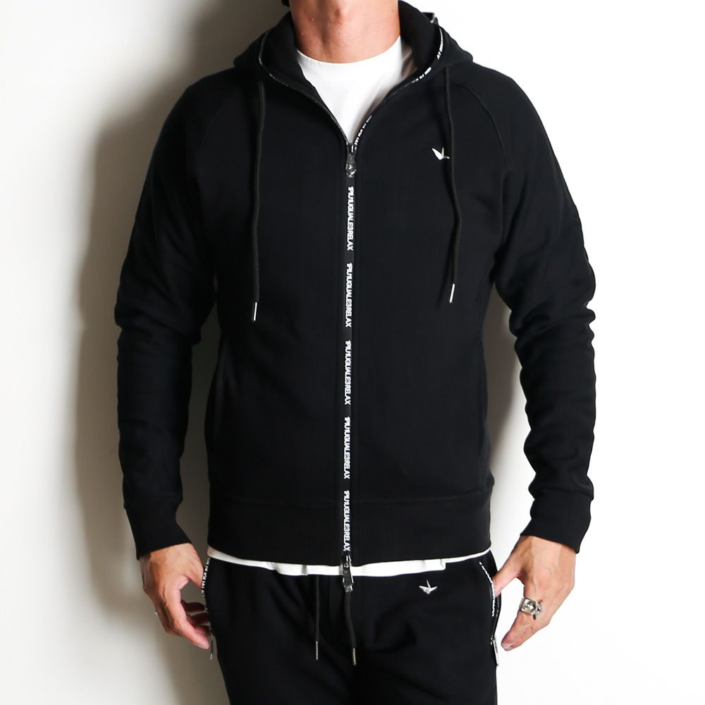 1PIU1UGUALE3 RELAX - LOGO ZIP HOODIE - BLACK / ジップロゴ