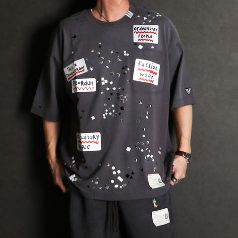 Embellished Sticker Tee - BLACK / エンブリッシュド ステッカー Tシャツ / A16TS592