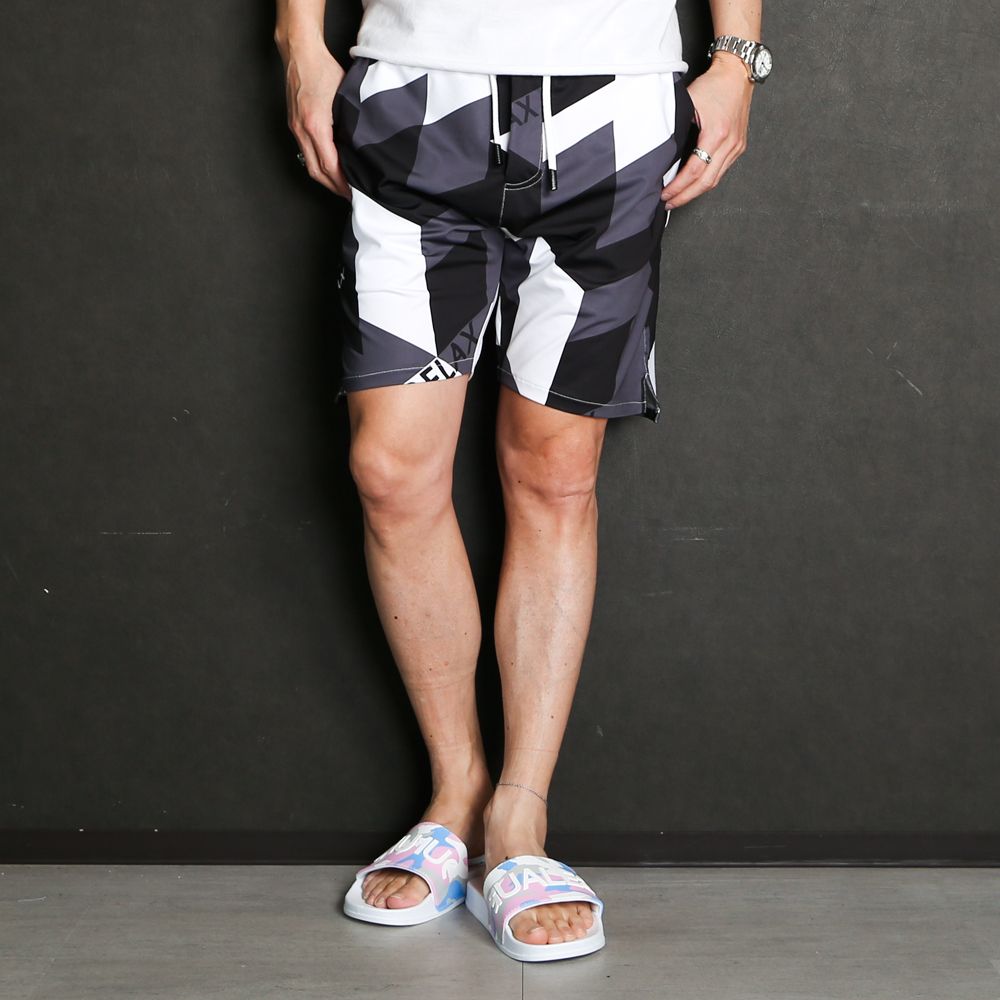 GEOMETRIC RASH GUARD SHORTS / 幾何学柄 ロゴ ラッシュガード ショートパンツ / USB-22046