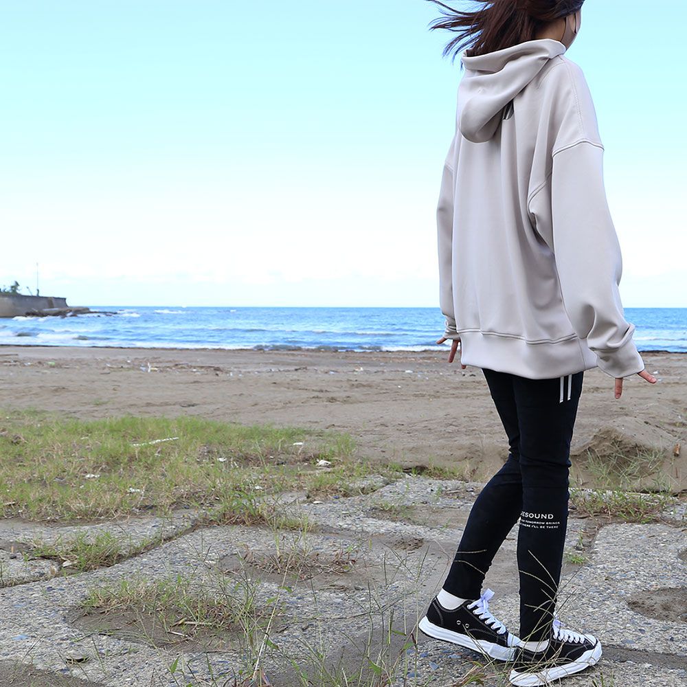 RESOUND CLOTHING×Maison MIHARA YASUHIRO コーディネート(女性モデル166cm)