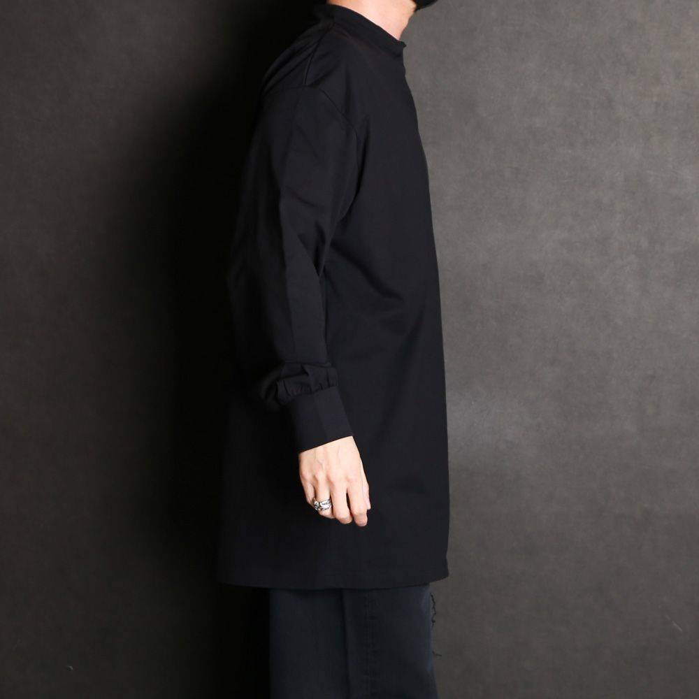 MOCK NECK TEE / H44787