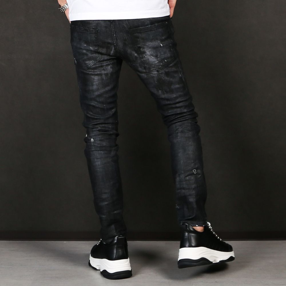 DSQUARED2
