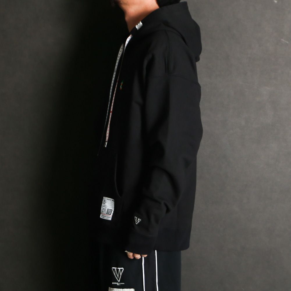 Leon Embroidery Hoodie - BLACK / レオン エンブロイダリー フーディー / J16HD791