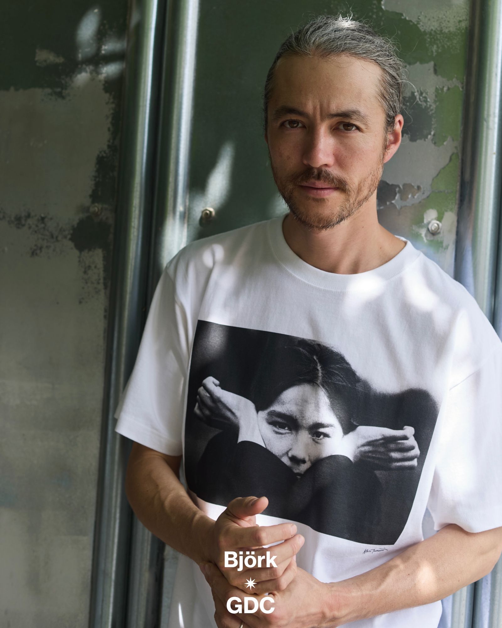 【ラスト1点-サイズM】 【Bjork by Kevin Cummins×GDC】 Monochrome Tee - WHITE / Tシャツ / GD0584
