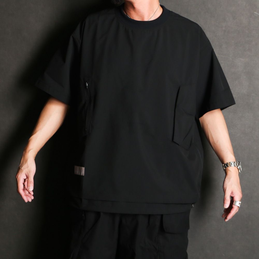 【ラスト1点-サイズ1】 THE DEFORMED S/S PULLOVER WITH UTILITY POCKETS - BLACK / 2501006