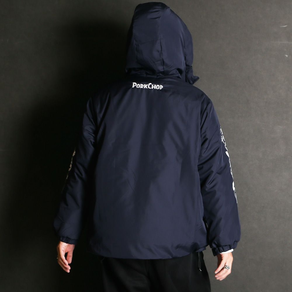 BURNING LOGO HOODED JKT / 中綿フーデッドジャケット