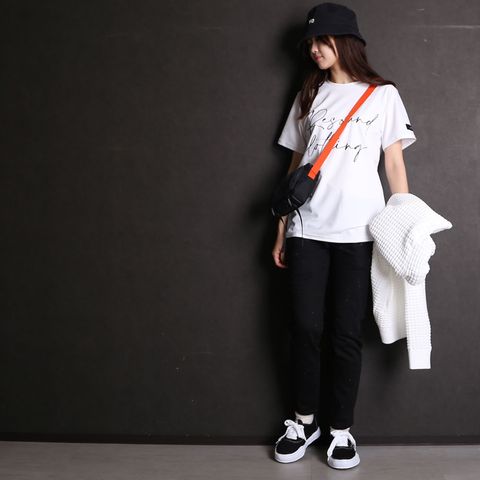【1PIU1UGUALE3 RELAX】【RESOUND CLOTHING】【Y-3】【Calvin Klein Jeans】【Maison MIHARA YASUHIRO】(女性モデル166cm)
