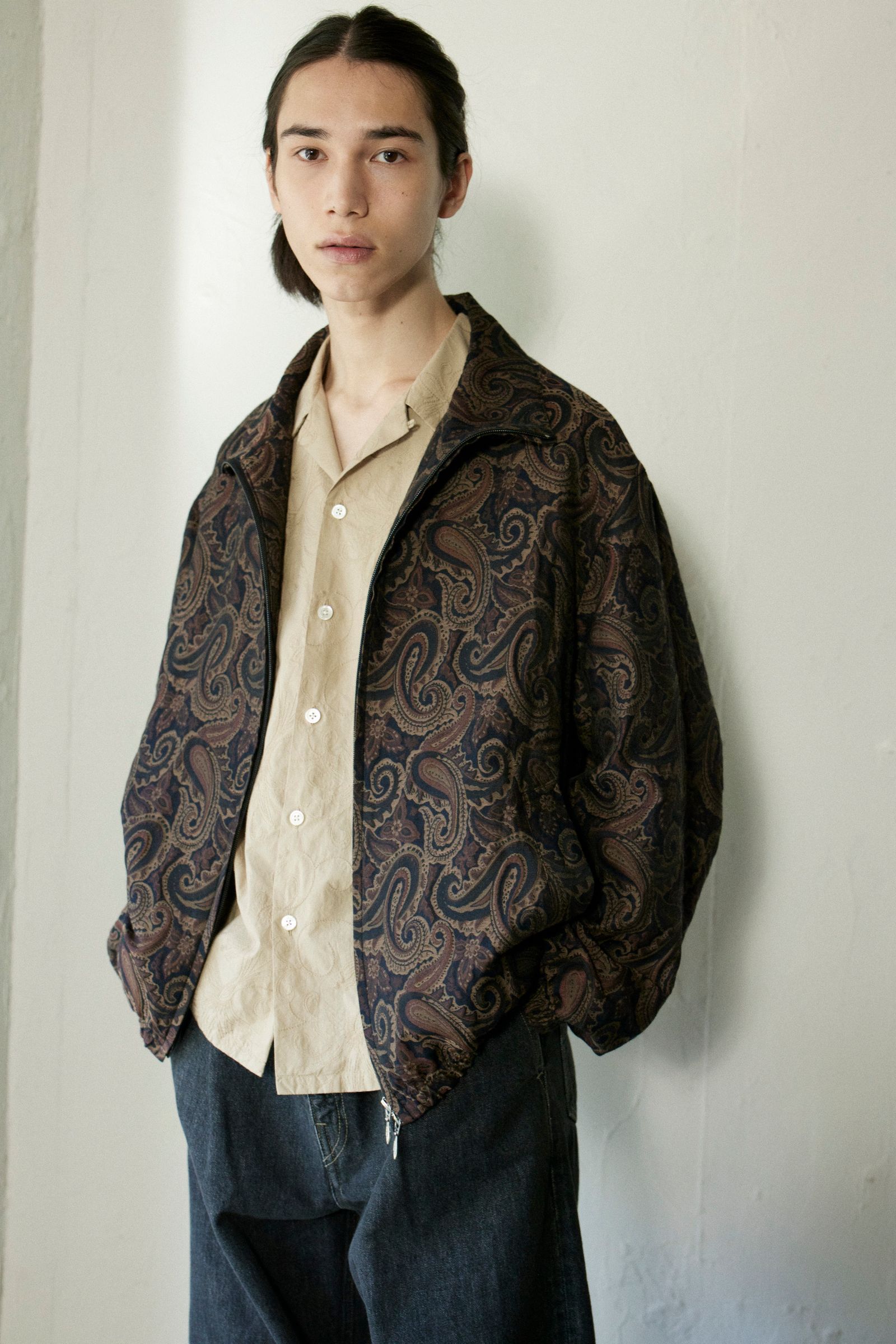 ずっと気になってた supernova. Track jacket Velvet jacquard