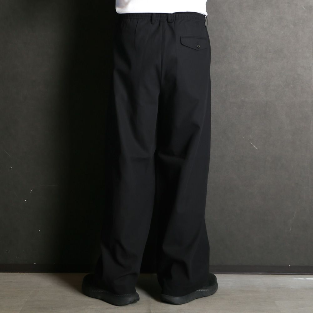 TRIPLE PLEATED EASY TROUSERS - BLACK / 60/2オーガニック強燃ボイル3/2ツイル - トリプルプリーテッドイージートラウザーズ / A26A16PT02C