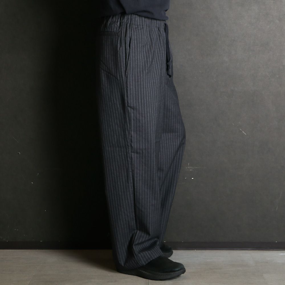 WIDE CYLINDER FIT EASY PANTS - GRAY STRIPE / 2/72 ウールトロピカルワッシャー - ワイドシリンダーフィット イージーパンツ / M26A11PT01C