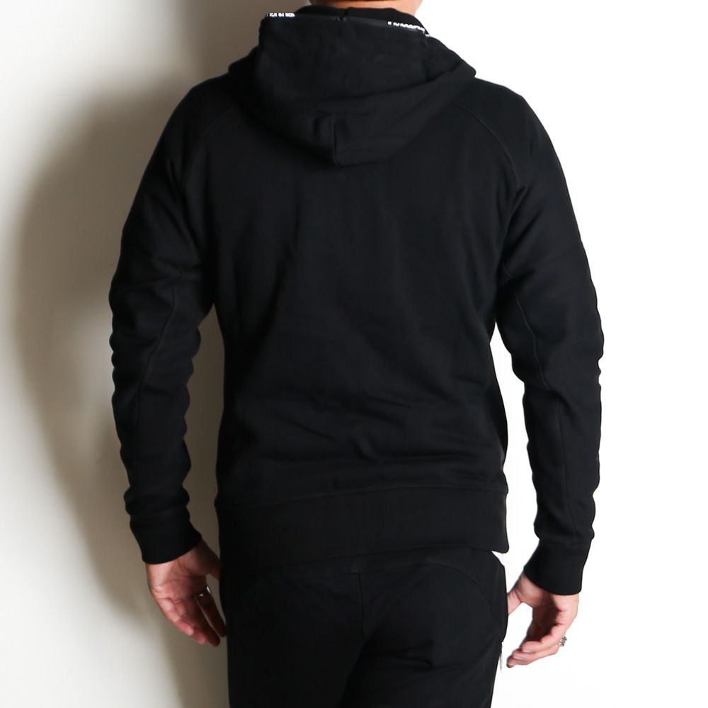 1PIU1UGUALE3 RELAX - LOGO ZIP HOODIE - BLACK / ジップロゴ