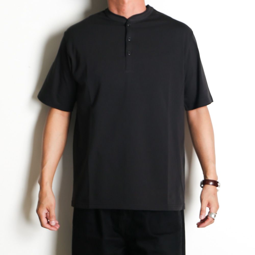 HENLEY NECK TEE - BLACK / 30/1オーガニックコットン空紡天竺 - ヘンリーネックTee / M26B14CS01B