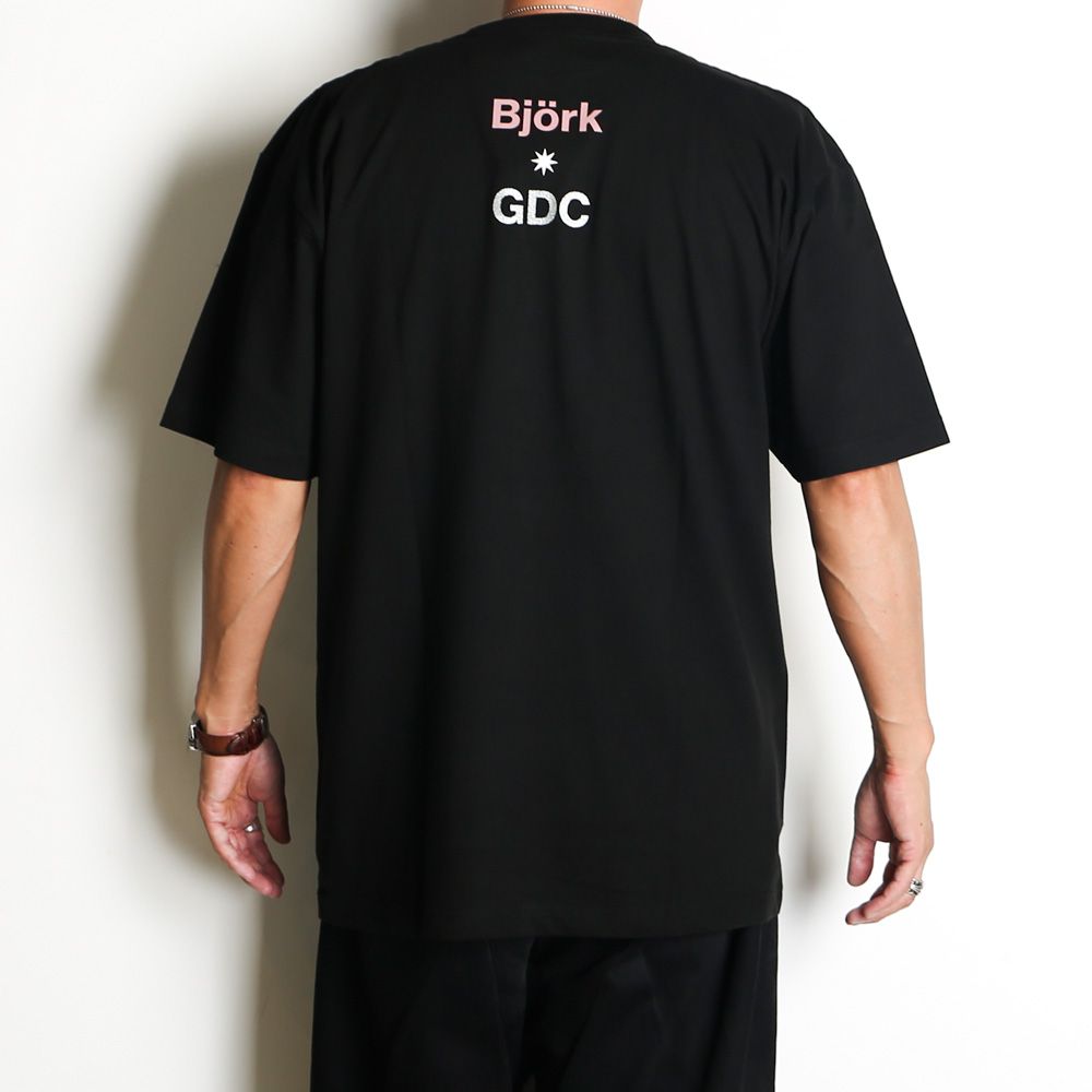 【Bjork by Kevin Cummins×GDC】 Monochrome Tee - BLACK / Tシャツ / GD0584