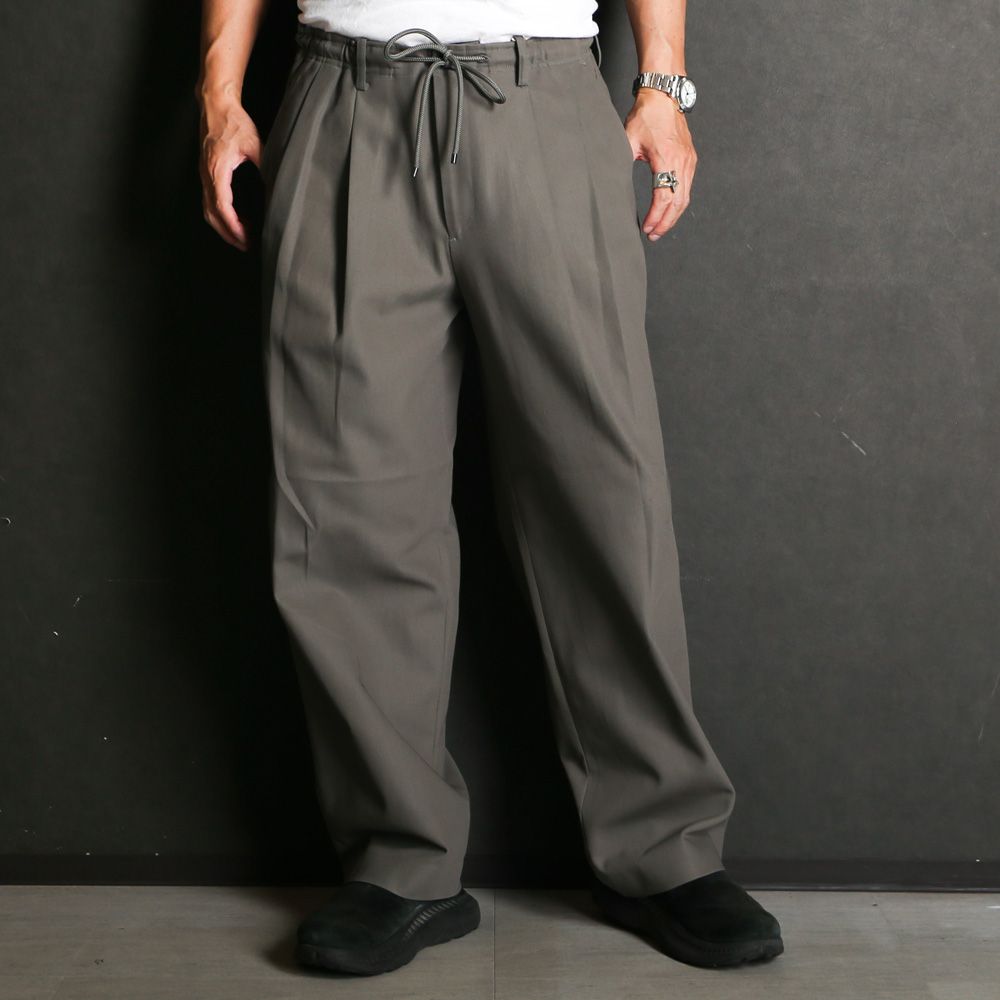 DOUBLE PLEATED EASY TROUSERS - GRAY / オーガニックコットン サバイバルクロス - ダブルプリーテッドワイドトラウザーズ / A26A93PT02C