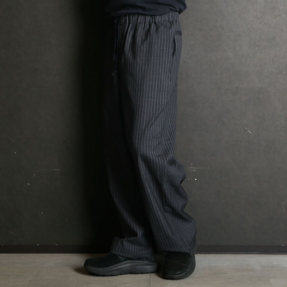 WIDE CYLINDER FIT EASY PANTS - GRAY STRIPE / 2/72 ウールトロピカルワッシャー - ワイドシリンダーフィット イージーパンツ / M26A11PT01C