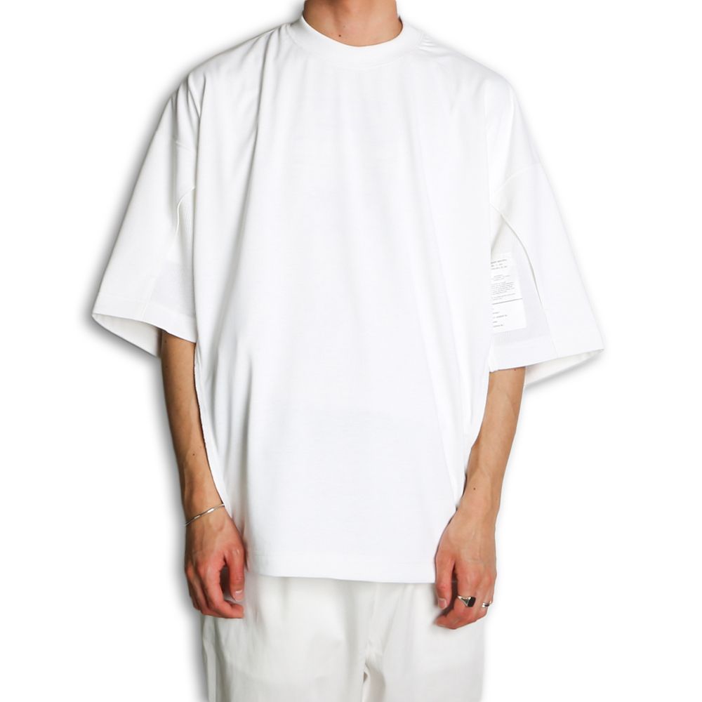 POCKET T-SHIRT / 9211-CS11-027 pieces