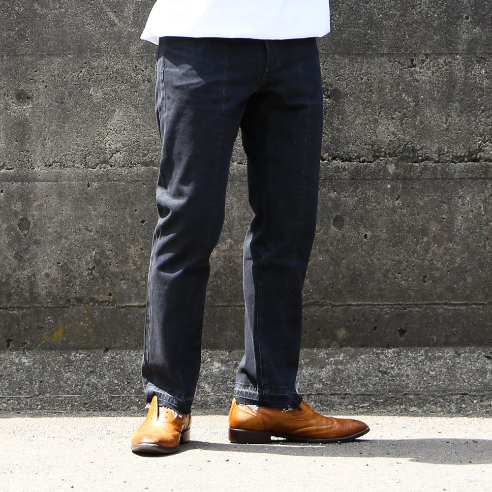 WASHED DENIM PANTS / センタースリット デニムパンツ / VTM-21-P-032