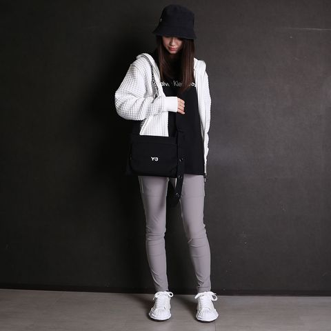 【1PIU1UGUALE3 RELAX】【Calvin Klein Jeans】【RESOUND CLOTHING】【Y-3】【Maison MIHARA YASUHIRO】(女性モデル167cm)