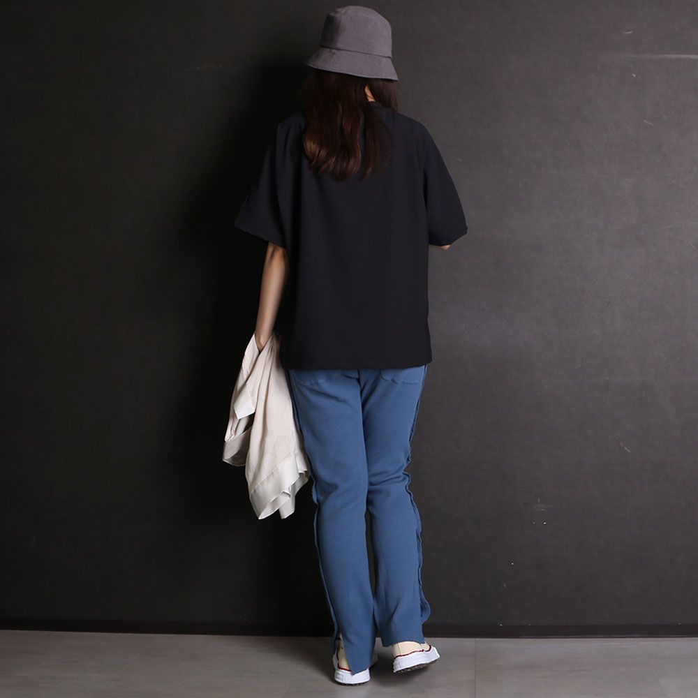 【TAAKK】【VICTIM】【FACETASM】【Maison MIHARA YASUHIRO】コーディネート(女性モデル166cm)