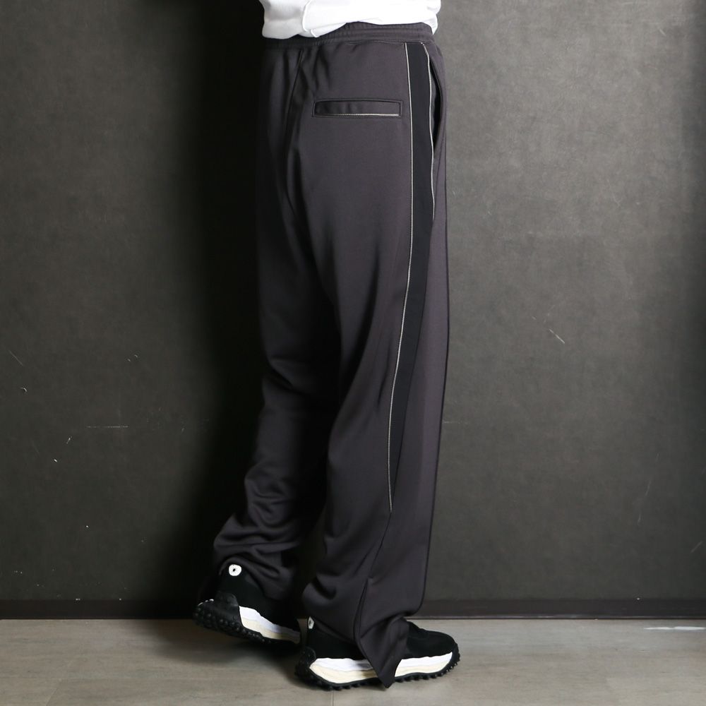 Folded Track Pants - BLACK / フォールデッド トラックパンツ / A17PT562