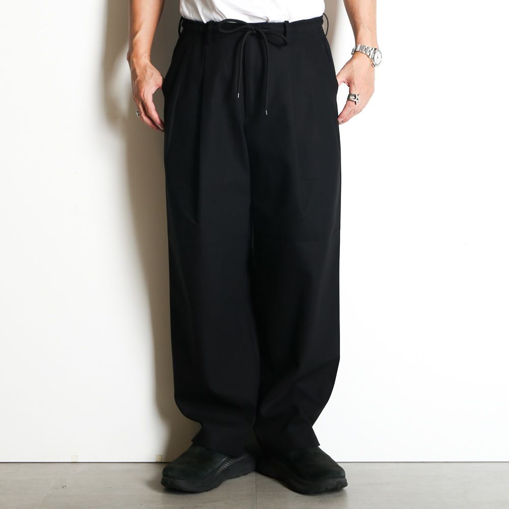 DOUBLE PLEATED EASY TROUSERS - BLACK / オーガニックコットン サバイバルクロス - ダブルプリーテッドワイドトラウザーズ / A26A93PT02C