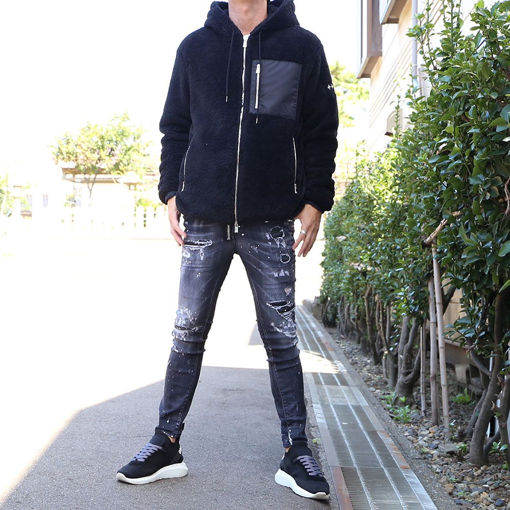 【TATRAS】×【DSQUARED2】 イタリアコーディネート