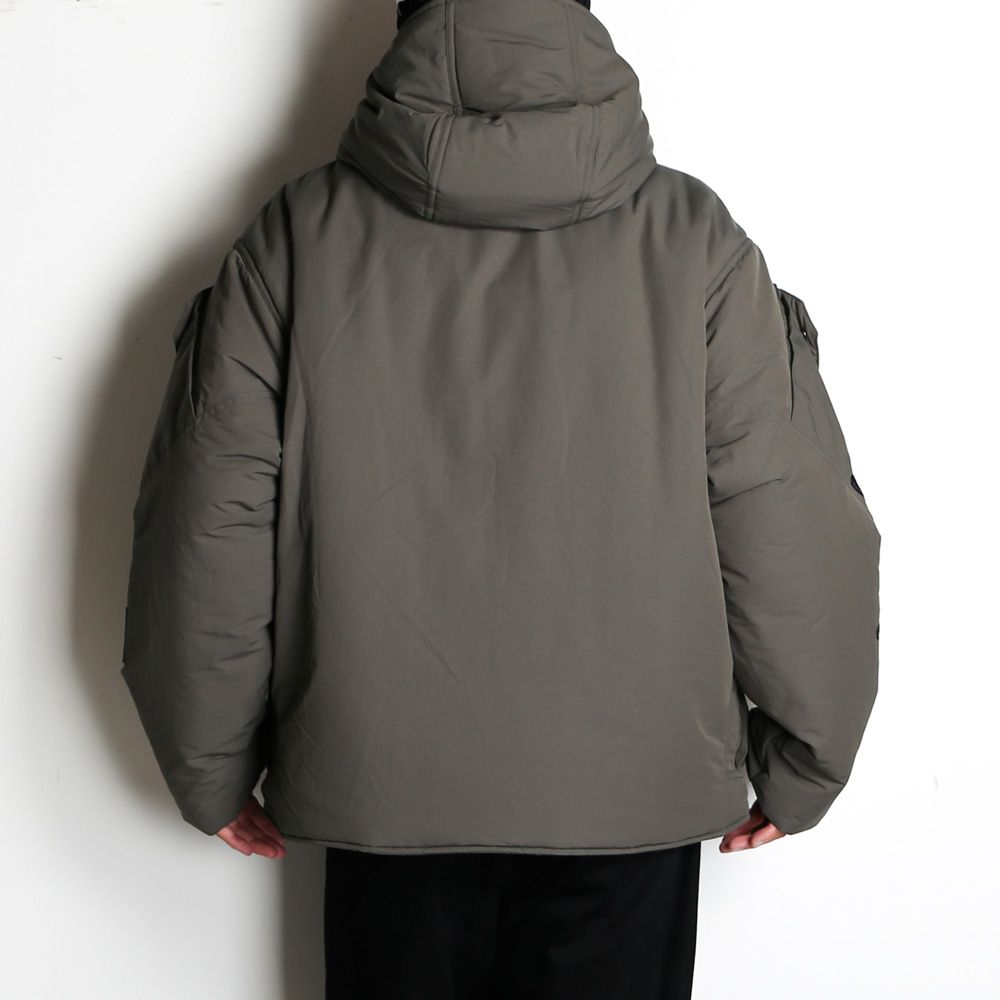 POLIQUANT/ポリクアント】THE E.C.W.C.S. DEFORMING HOODED PADDING