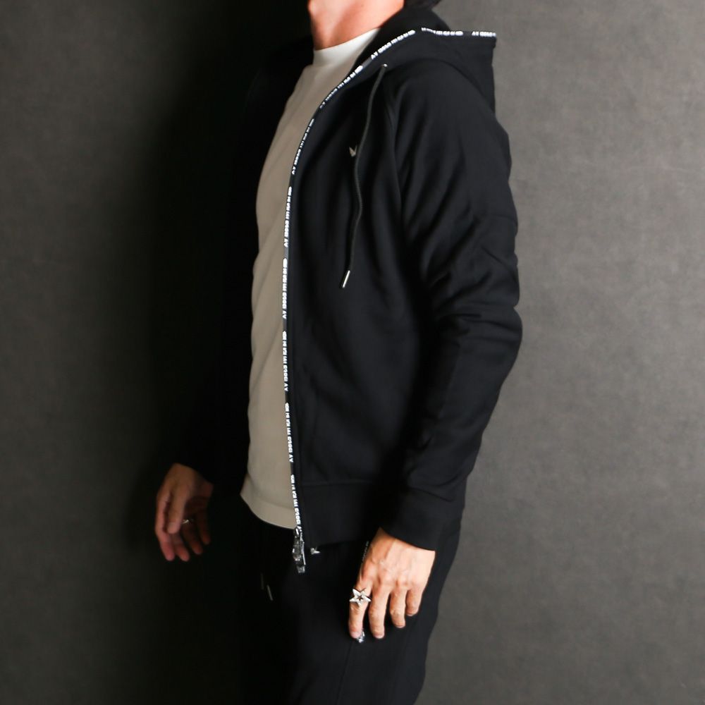 1PIU1UGUALE3 RELAX - LOGO ZIP HOODIE - BLACK / ジップロゴ