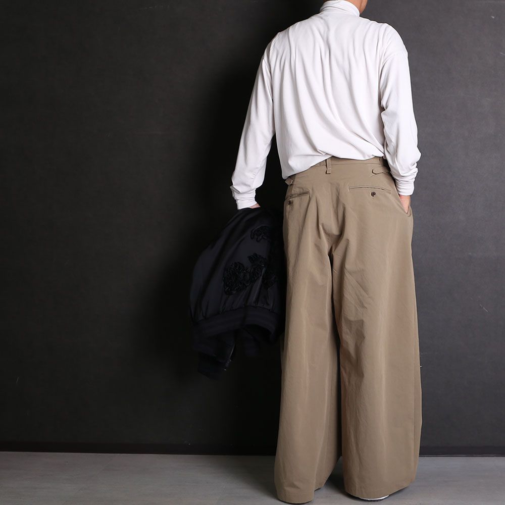 【TAAKK】【Iroquois】【Maison MIHARA YASUHIRO】コーディネート