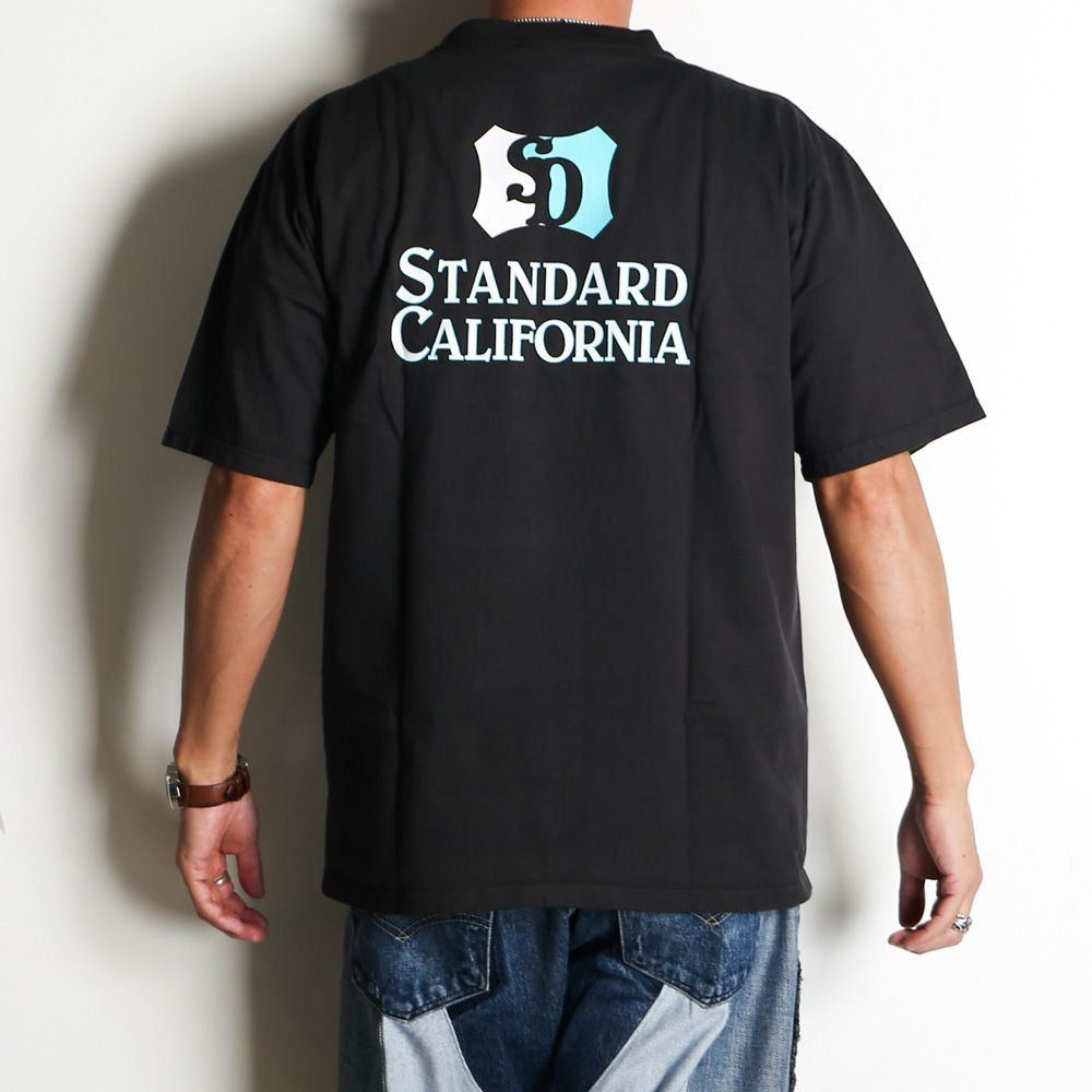 STANDARD CALIFORNIA - SD Heavyweight Shield Logo Pocket T - Black