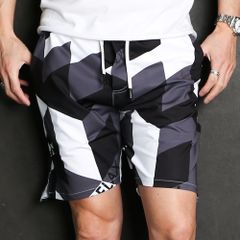 GEOMETRIC RASH GUARD SHORTS / 幾何学柄 ロゴ ラッシュガード ショートパンツ / USB-22046