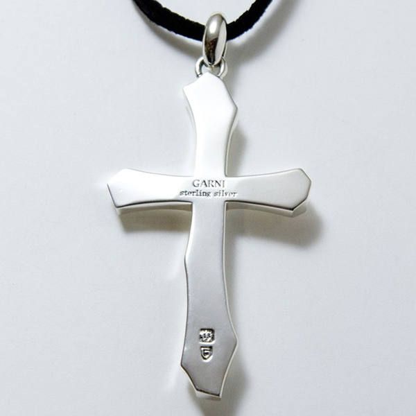 GARNI - Unbashed Cross Pendant - L / アンバッシュド クロス