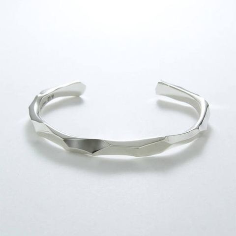 Unbashed Bangle / アンバッシュド バングル GB13008