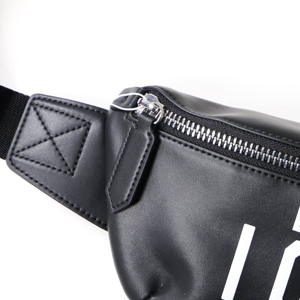 Shoulder Bag / ショルダーバッグ / S83CB0008/SJ01502648SS20