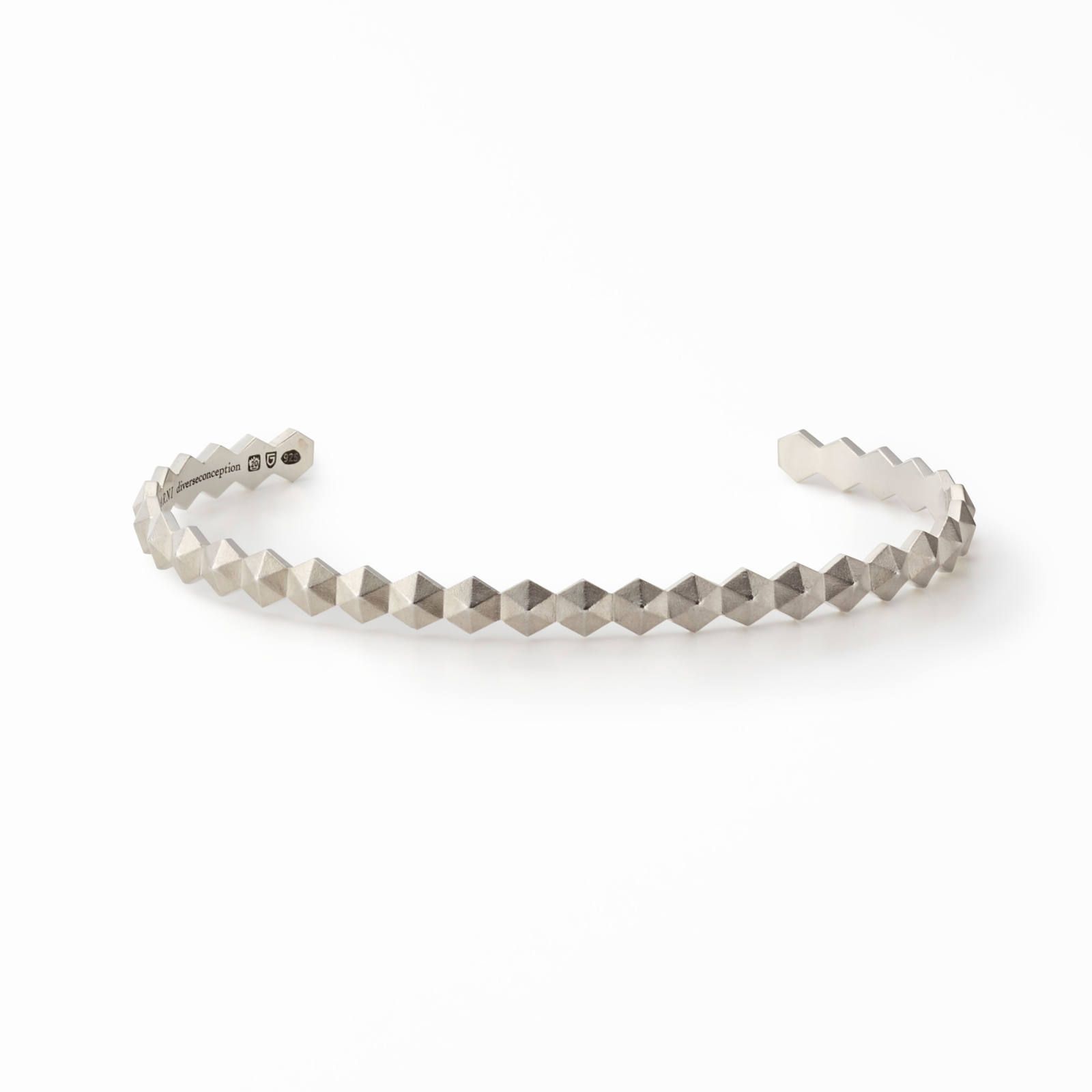 Honeycomb Studs Bangle - S / ハニカム スタッズ バングル - スモール / GB20004