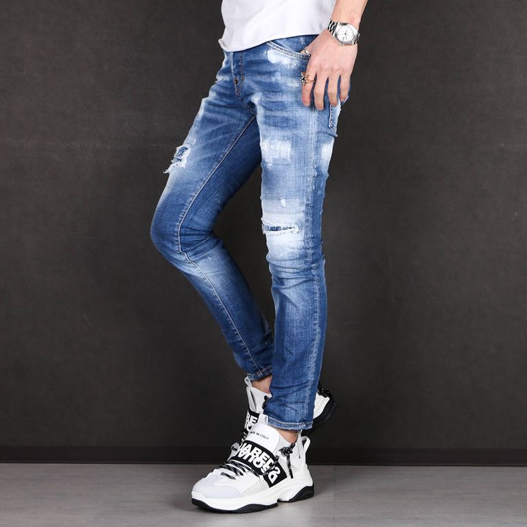 DSQUARED2 デニムSkater jean 42（DSQUARED2(ディースクエアード 