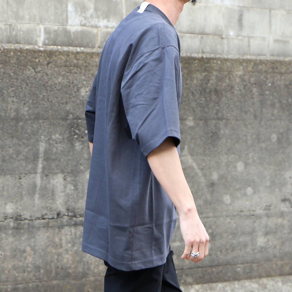 S/S T-SHIRTS / 1201-CS22-045 pieces