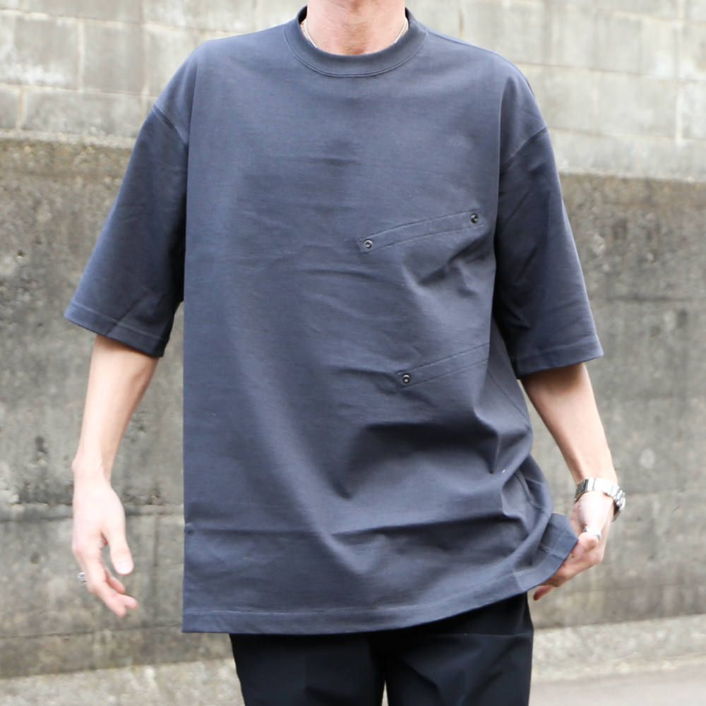 S/S T-SHIRTS / 1201-CS22-045 pieces