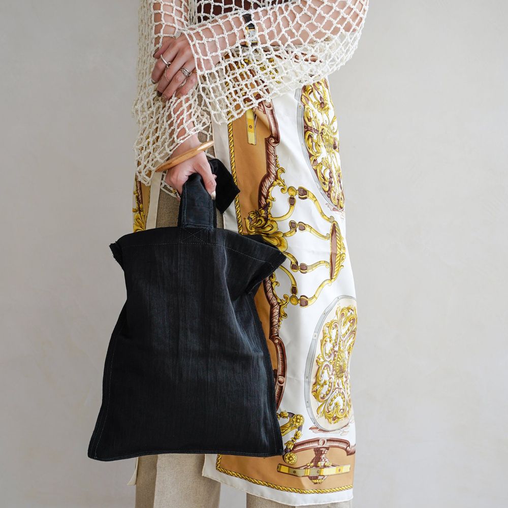 MARY INSIDE OUT TOTE - M / CERATO BRIGHT / BLACK / ITTI-BAG-130-CB