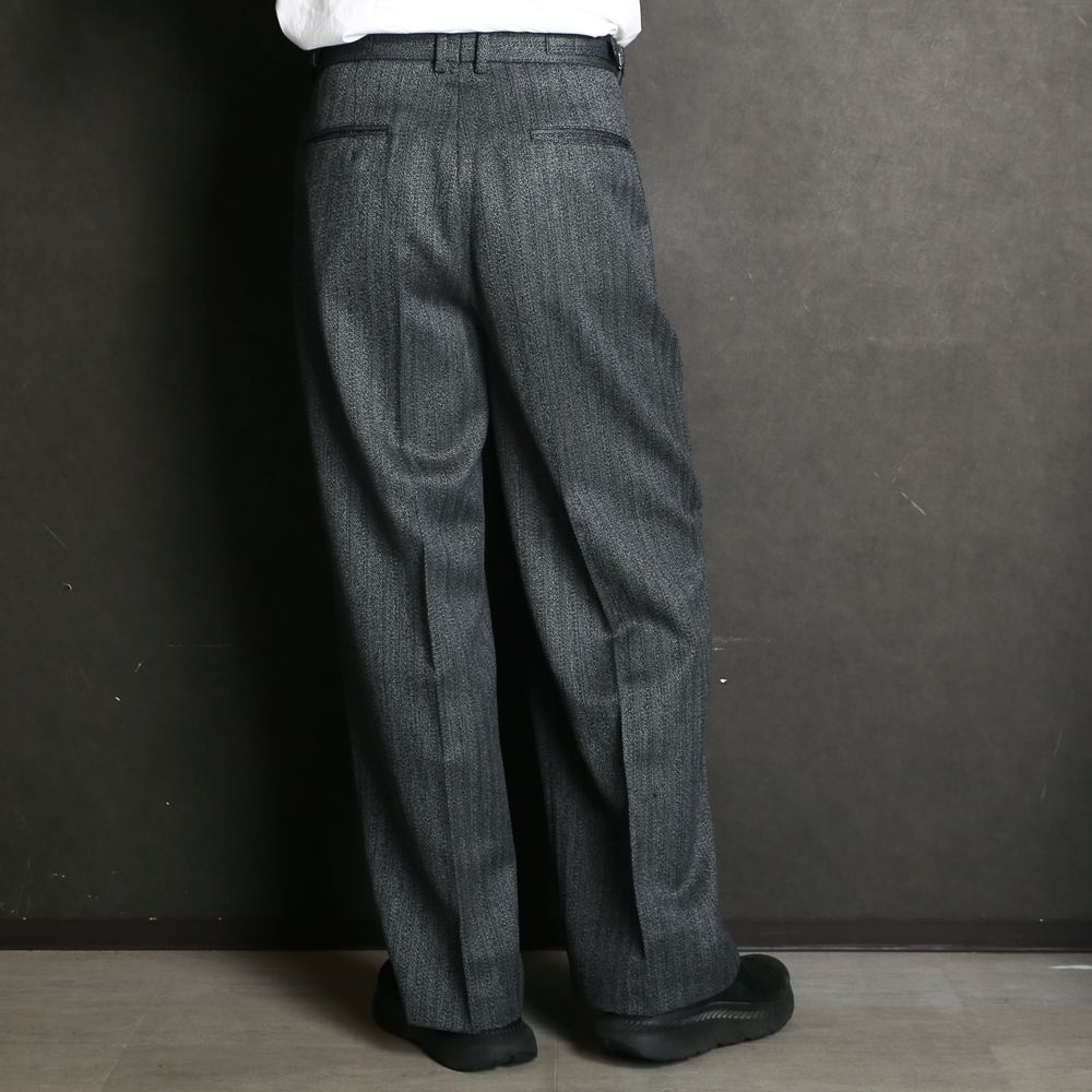 Single Pleat Wide Trousers - Gray / オーガニックウール撚り杢へリンボン - シングルプリーツワイドトラウザーズ / M26C20PT01C