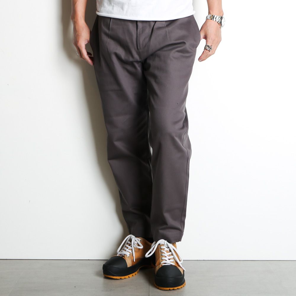 CALEE - VINTAGE TYPE CHINO CLOTH TUCK TROUSERS - GRAY / 1タック 