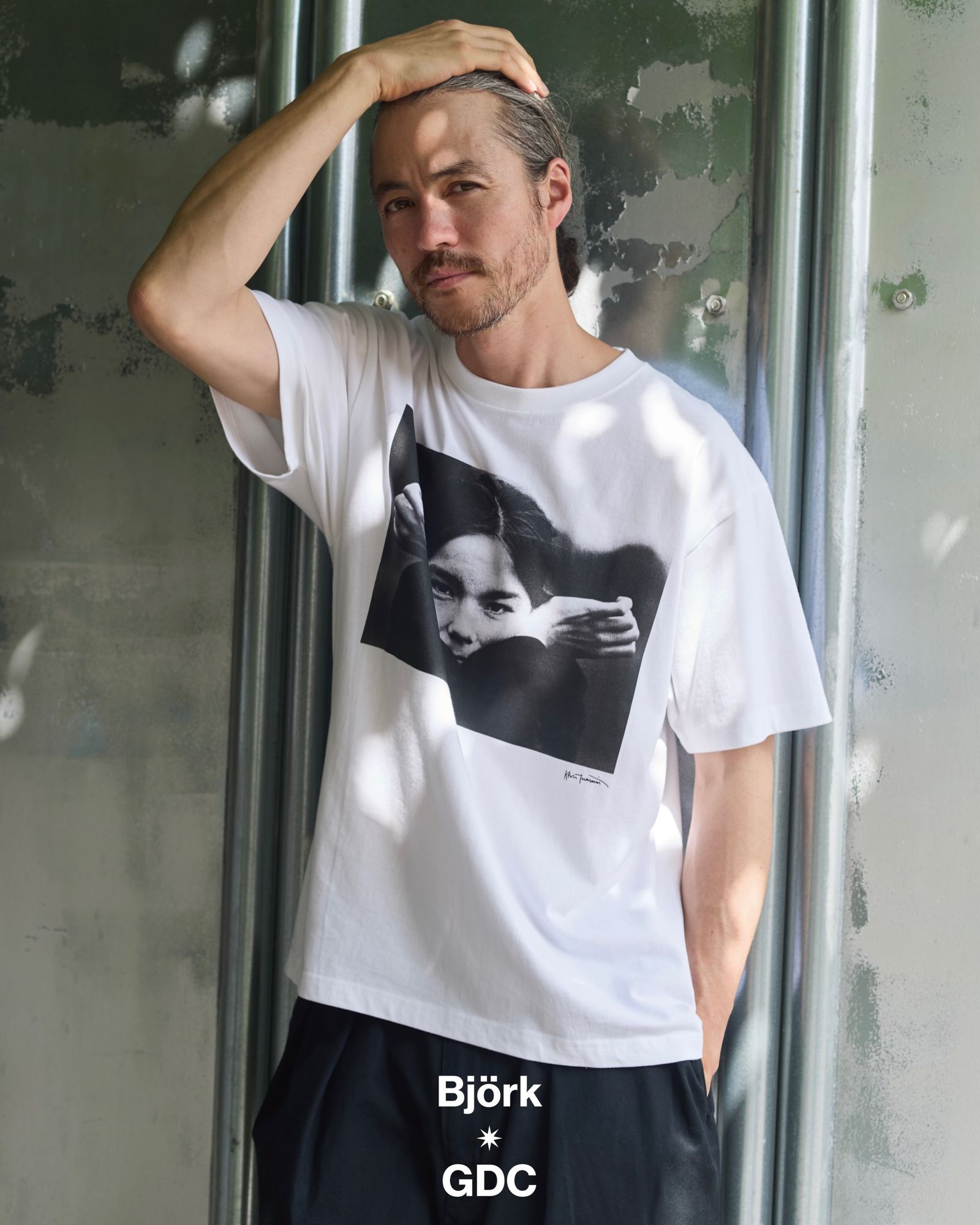 【ラスト1点-サイズM】 【Bjork by Kevin Cummins×GDC】 Monochrome Tee - WHITE / Tシャツ / GD0584