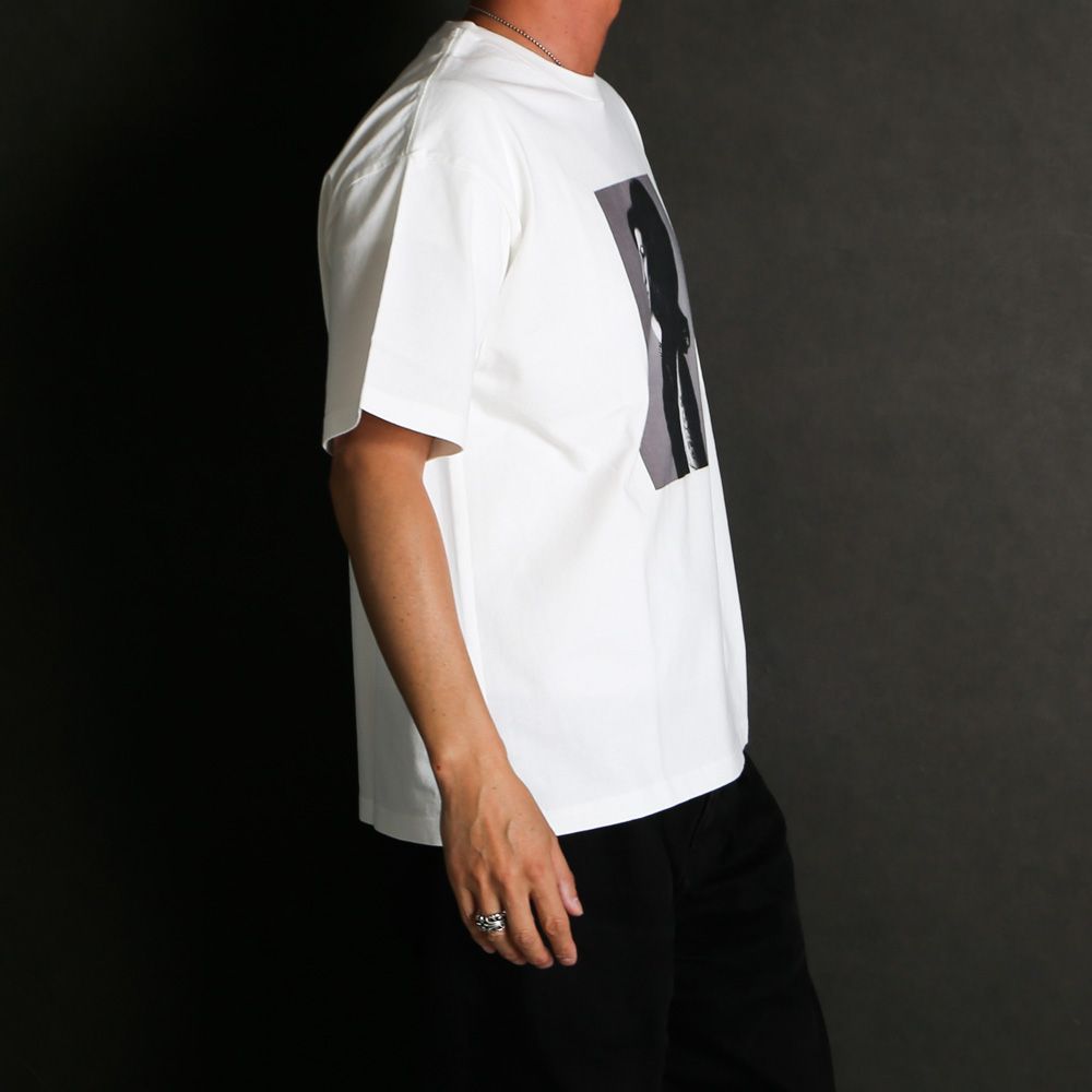 Amy Winehouse "Profile" Photo S/S Tee - WHT / MND-AMW001