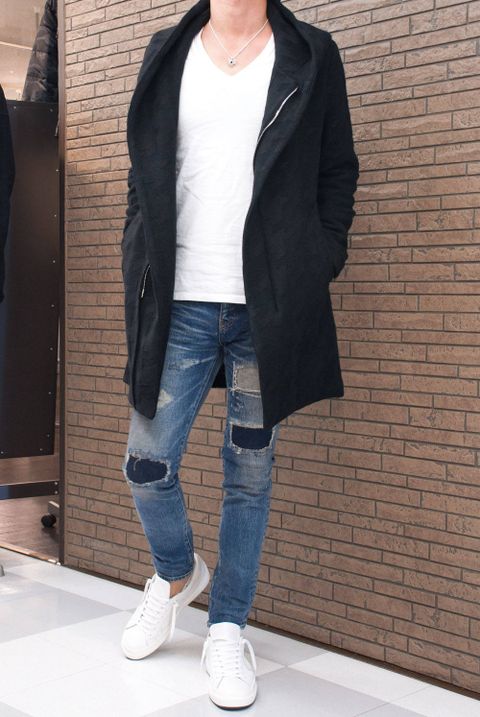 1PIU1UGUALE3 "NECK ZIP TRENCH (LONG)"を使用したスタイリング