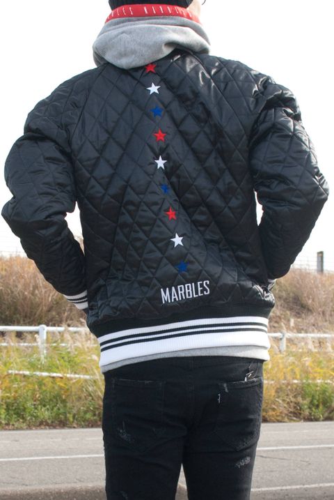 Marbles "Double Face Souvenir"を使用したスタイリング