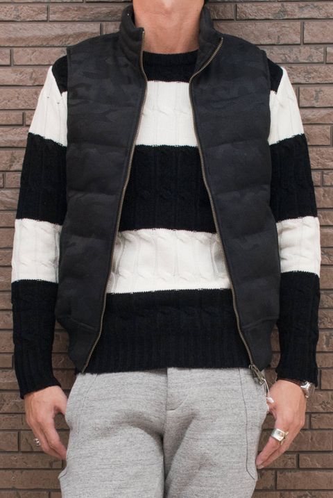 1PIU1UGUALE3 RELAX "Down Stand Vest"を使用したスタイリング